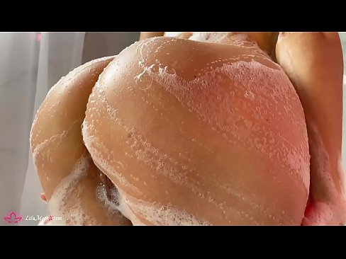 ❤️ Bruneta își masturbează păsărica cu un vibrator până la orgasm intens în duș ❤ at ro.sexycamse.top ❤